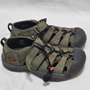 Keen Shoes Boys 2 Youth Green Camo Sport Waterproof Newport H2 Sandals Outdoors